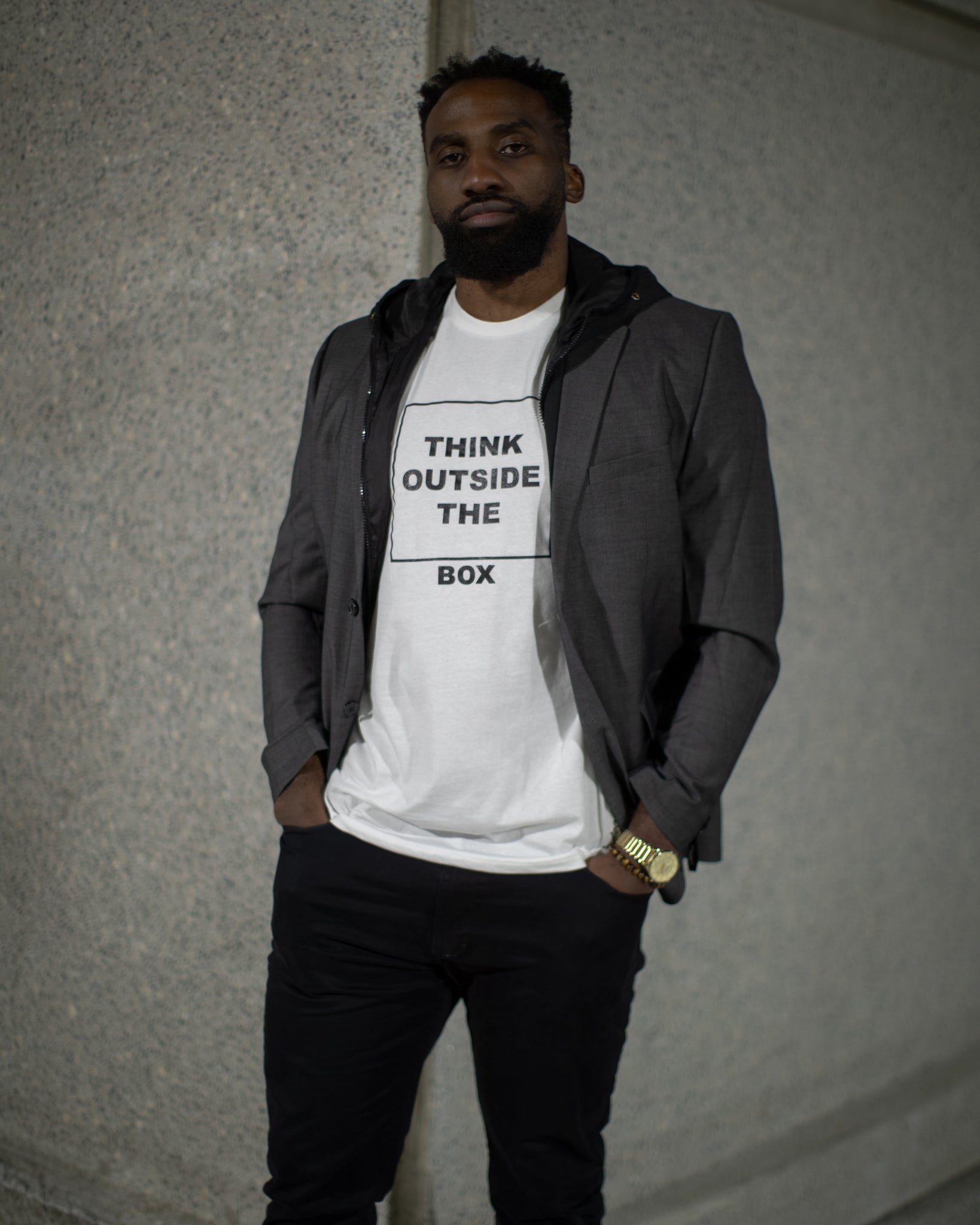 Think outside the Box | Unisex Shirt